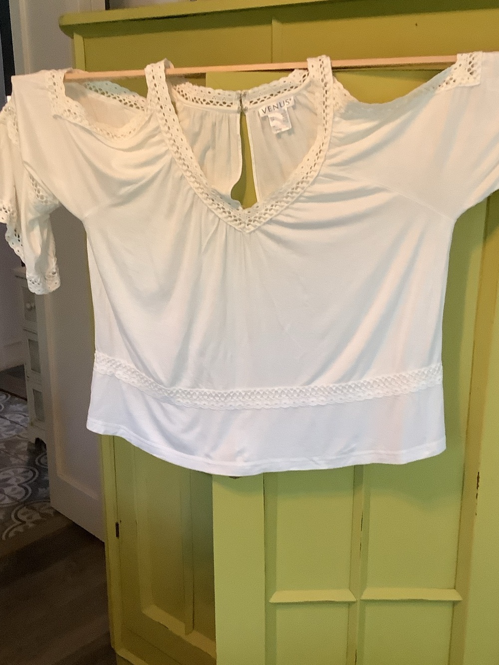 VENUS White Crochet-Trim Cold Shoulder Blouse
